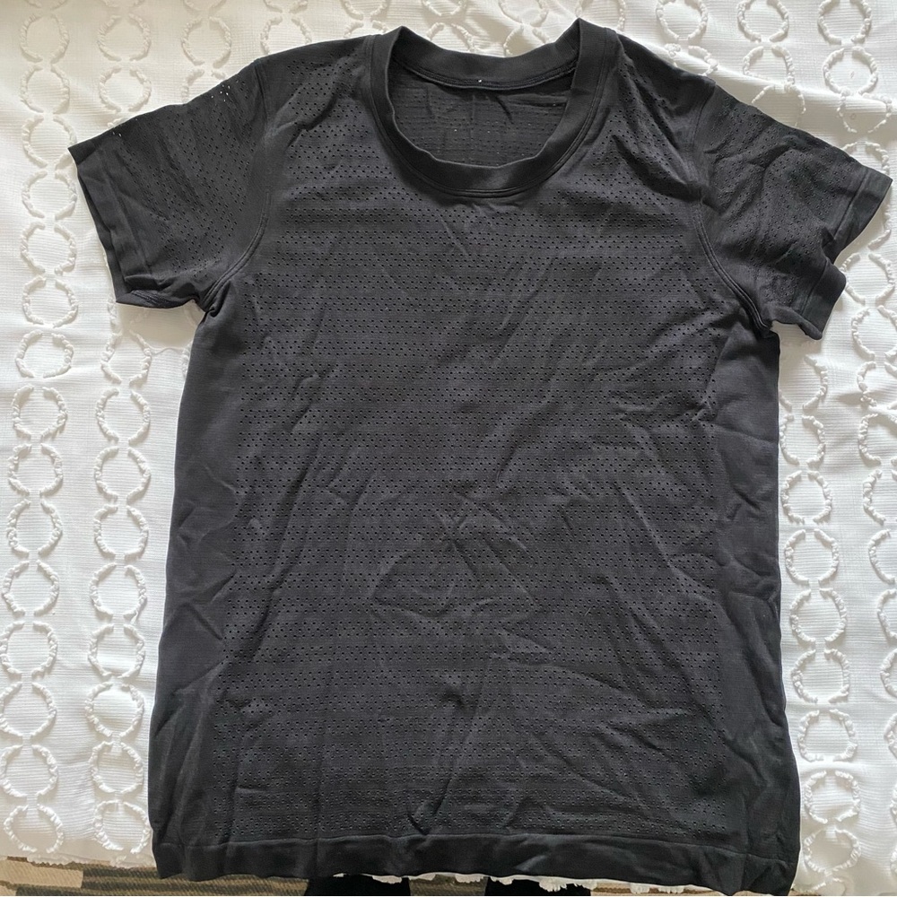Lululemon Mesh Short Sleeve Top